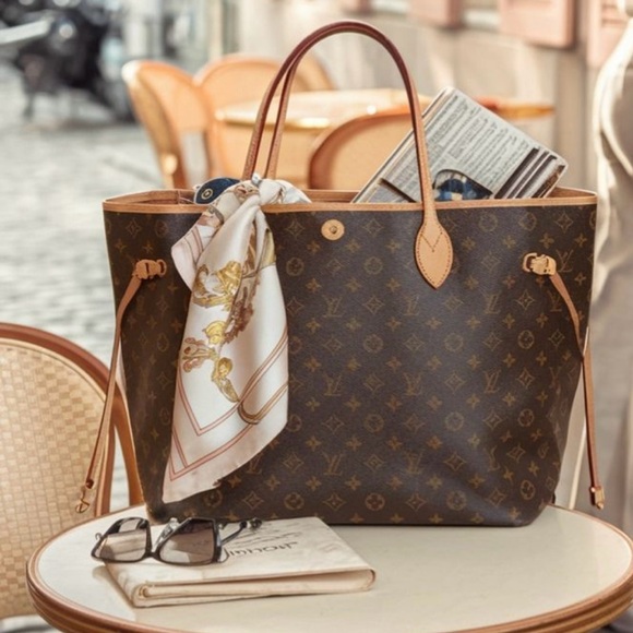 Louis Vuitton Handbags - Authentic Louis Vuitton Neverfull MM